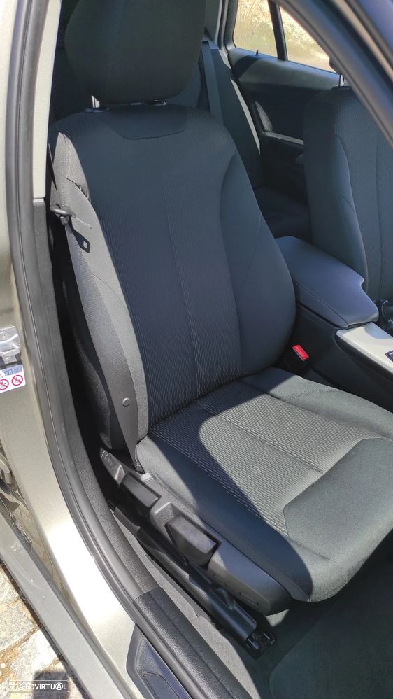 BMW 318 d Blue Performance - 33