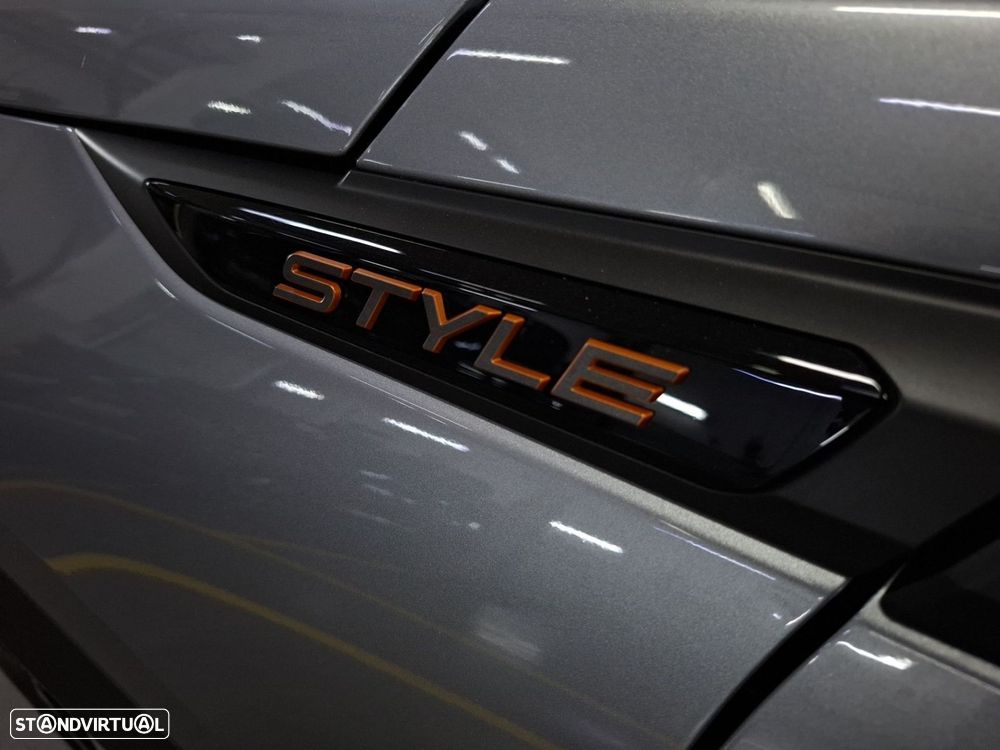 Peugeot 2008 1.2 PureTech Style - 23