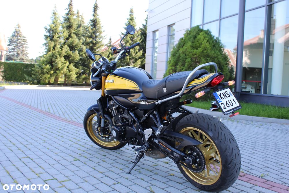 Kawasaki Z 900 RS - 7