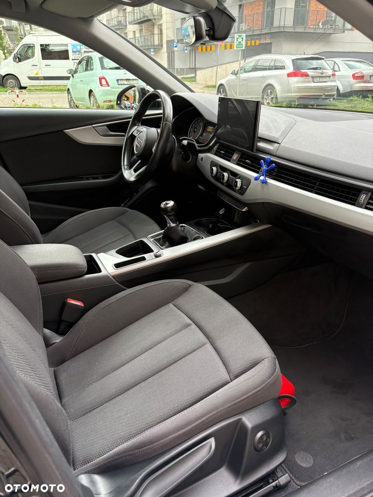 Audi A4 Limousine 35 TFSI - 19