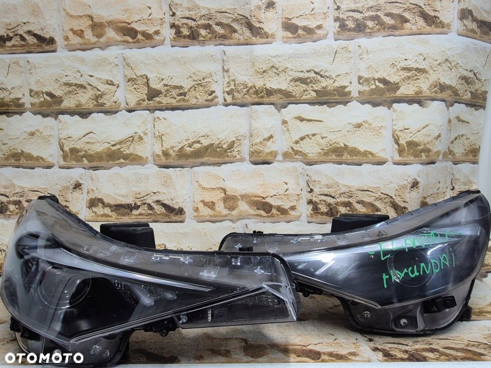 hyundai elantra VII 7 zwykła lampa soczewka europejsa oryginał demontaż - 4