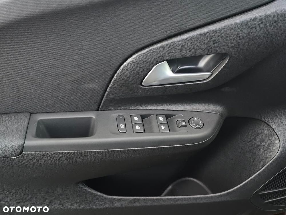 Opel Corsa 1.2 T mHEV GS eDCT - 9