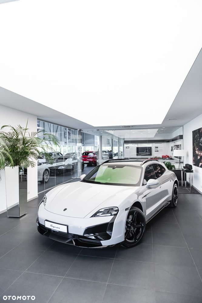 Porsche Taycan - 2