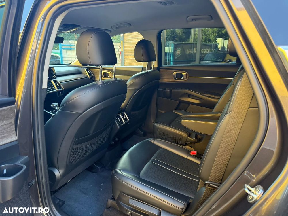 Kia Sorento - 10