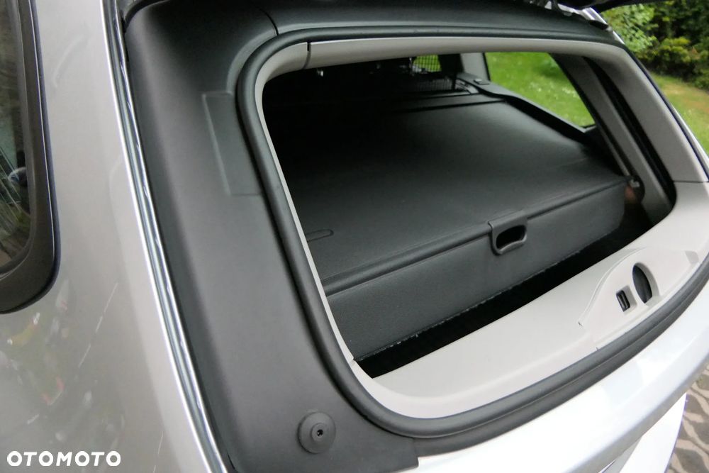 BMW Seria 3 320d Touring xDrive - 30