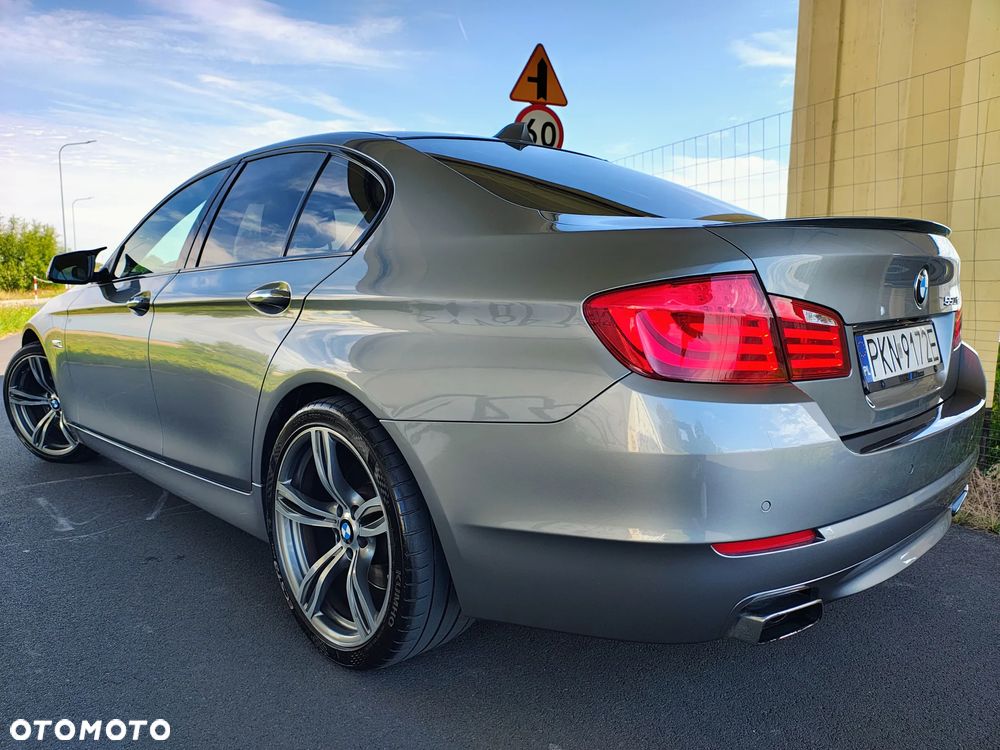 BMW Seria 5 550i Sport-Aut - 5
