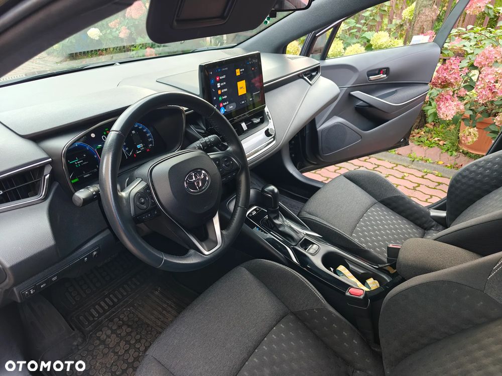 Toyota Corolla 1.8 Hybrid Comfort - 12
