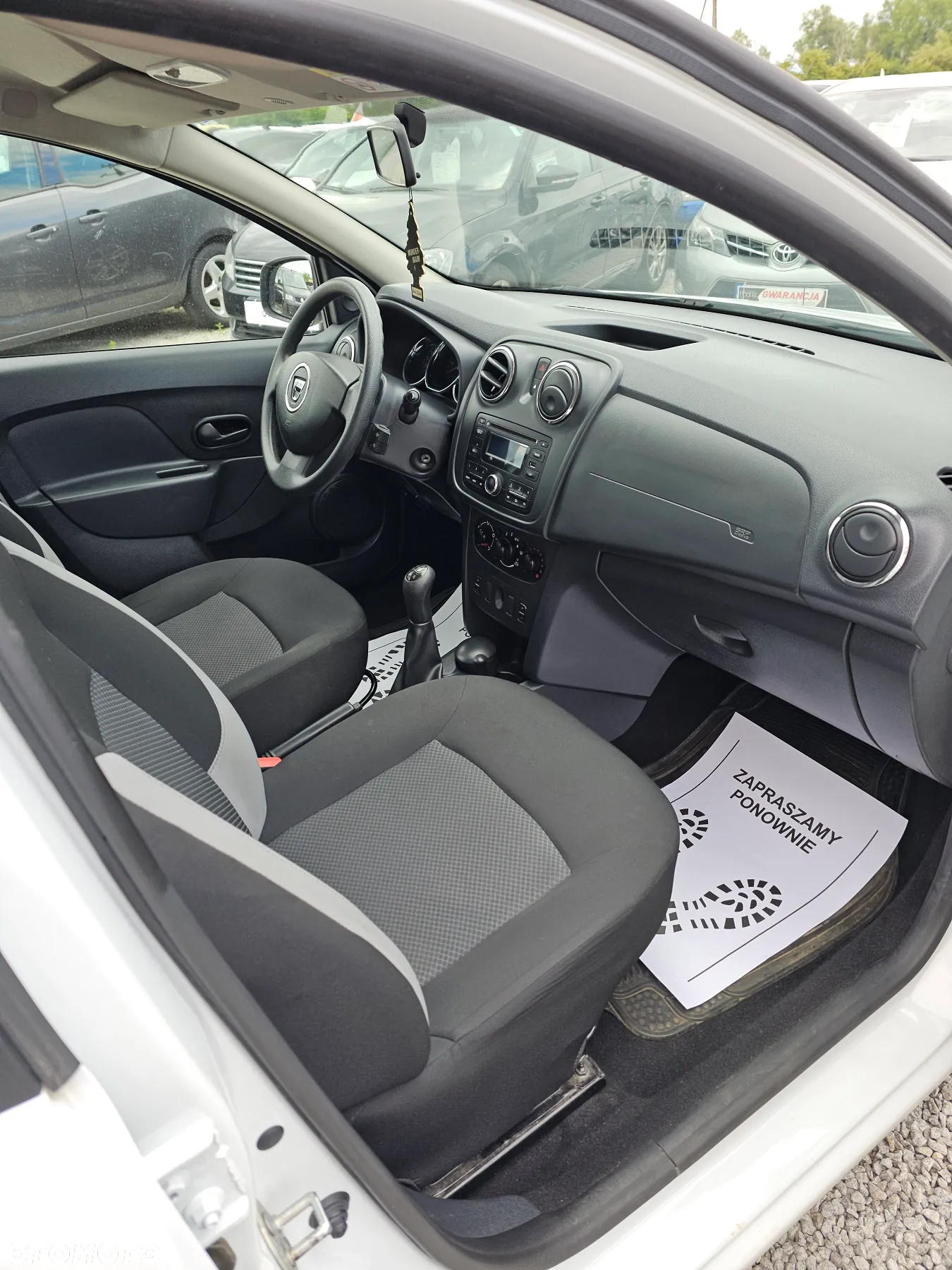 Dacia Sandero 1.2 16V Access - 11