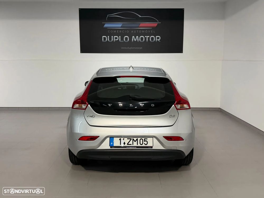 Volvo V40 D2 Geartronic Momentum - 6