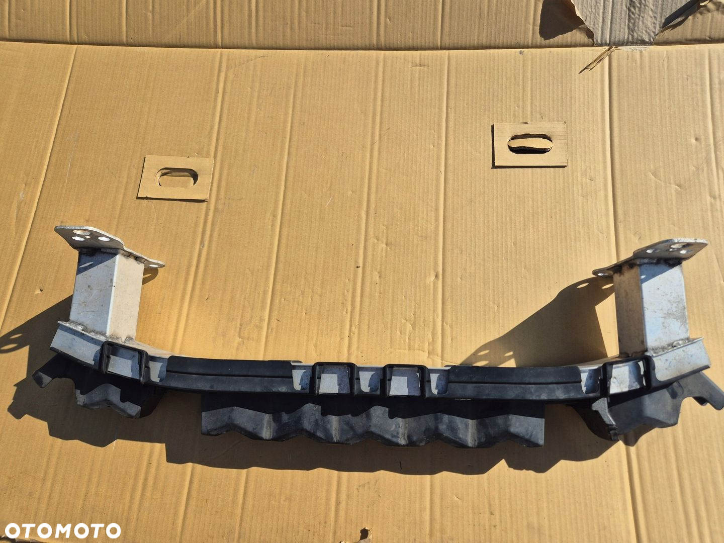 Jeep Renegade belka zderzaka.Absorber.51958577 - 3