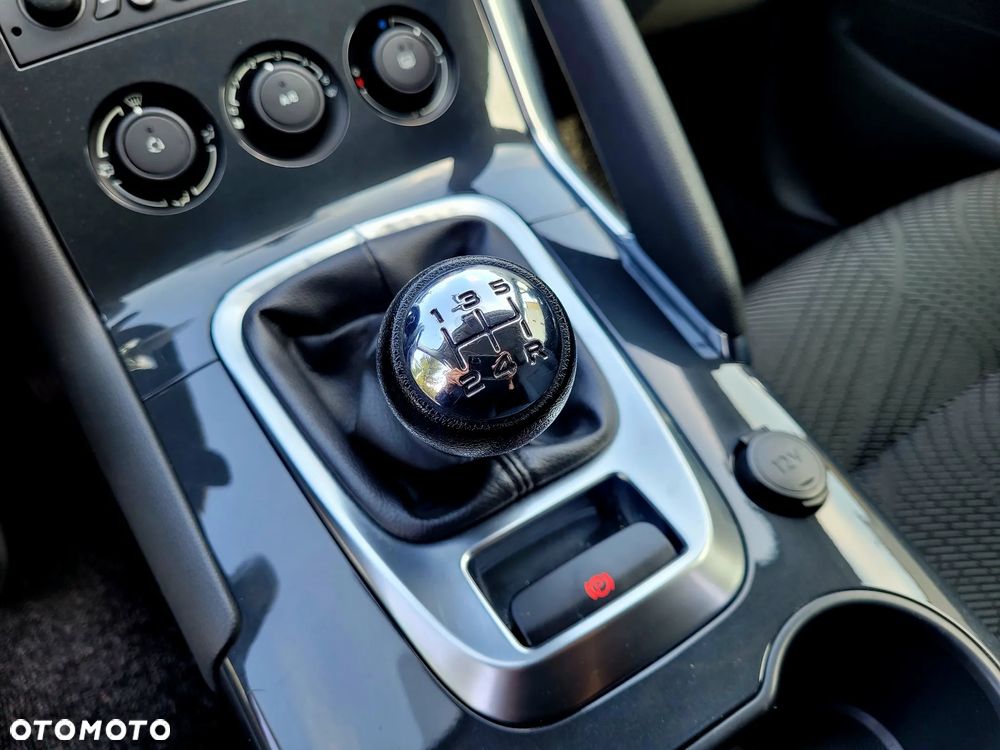 Peugeot 3008 120 VTi Access - 19