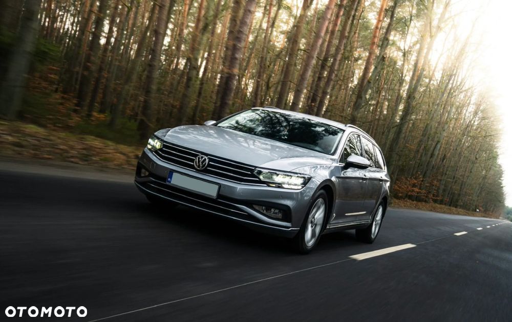 Volkswagen Passat Variant 2.0 TDI Business DSG - 2
