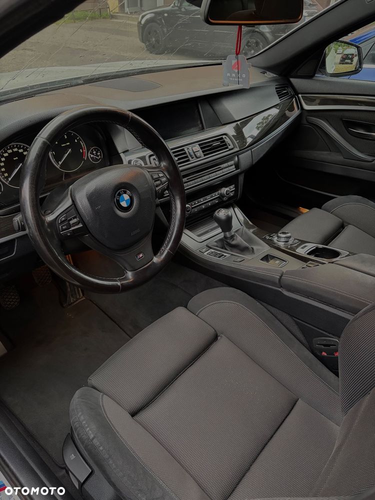 BMW Seria 5 520d - 5