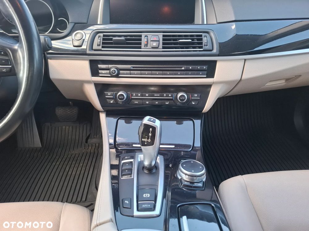 BMW Seria 5 518d Advantage - 19