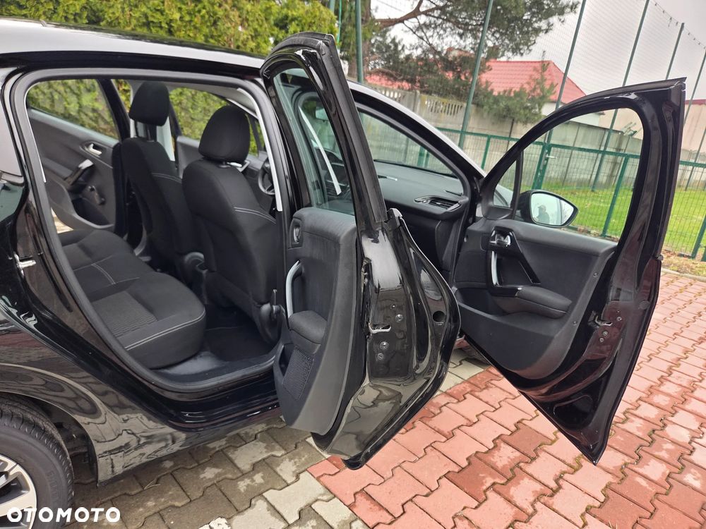 Peugeot 208 1.2 VTi Business Line - 20