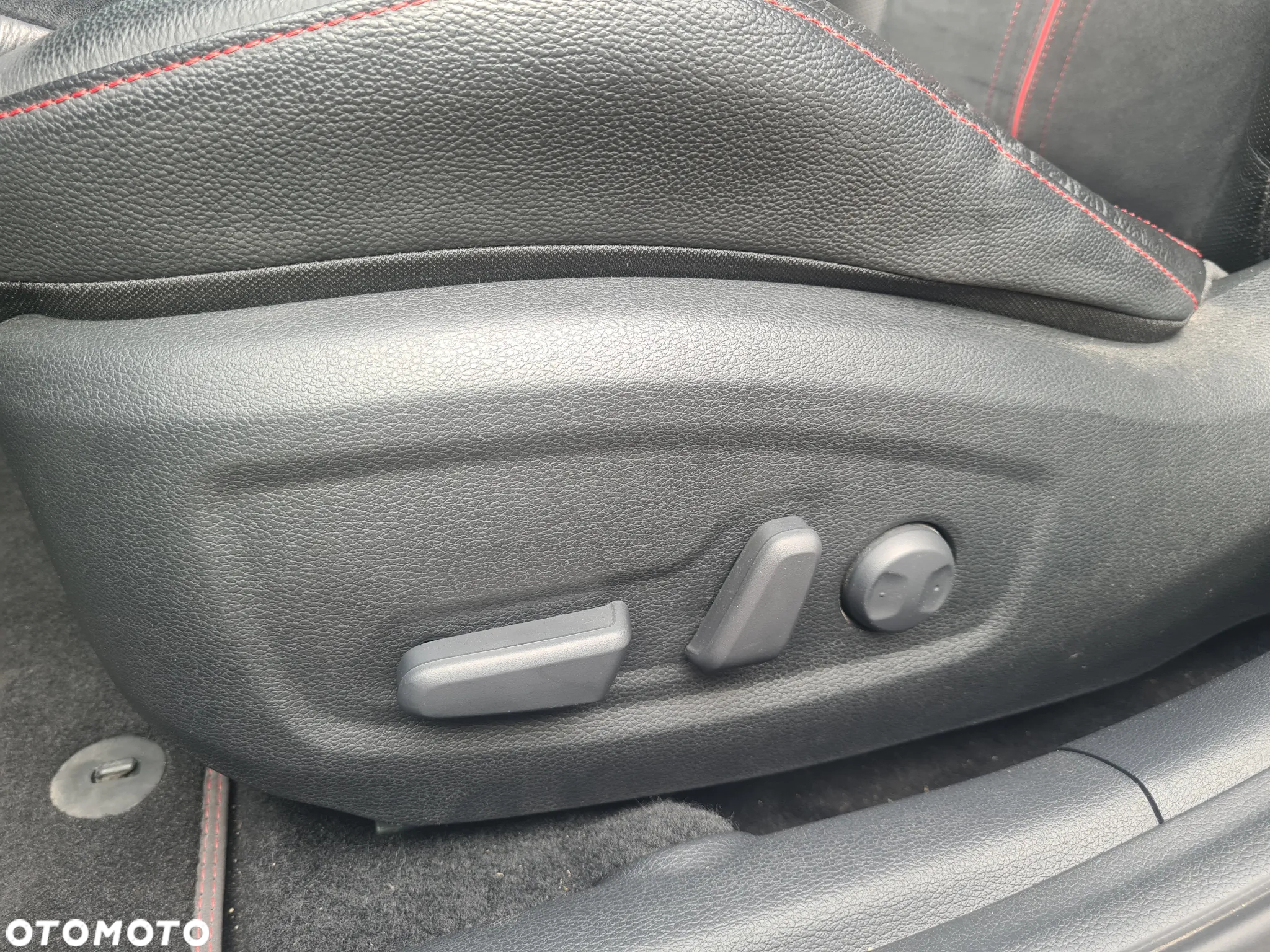 Kia ProCeed 1.6 T-GDI DCT7 OPF GT - 26