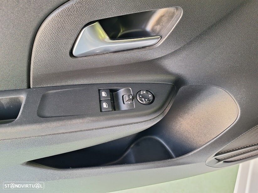 Opel Corsa 1.5 D Business - 11