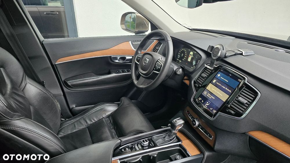 Volvo XC 90 D5 AWD Geartronic Inscription - 16