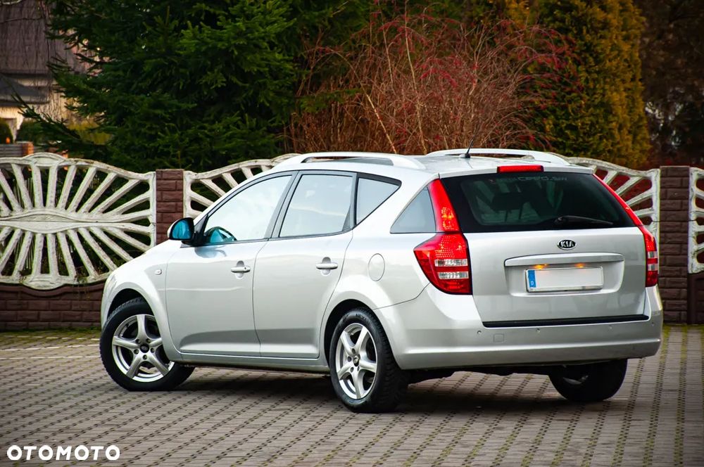Kia Ceed 1.4 CVVT LX - 22
