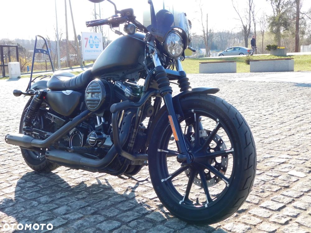 Harley-Davidson Sportster Iron 883 - 10