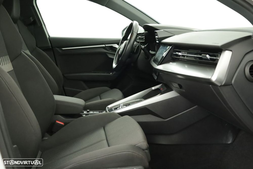 Audi A3 Sportback 30 TFSI Advanced S tronic - 21