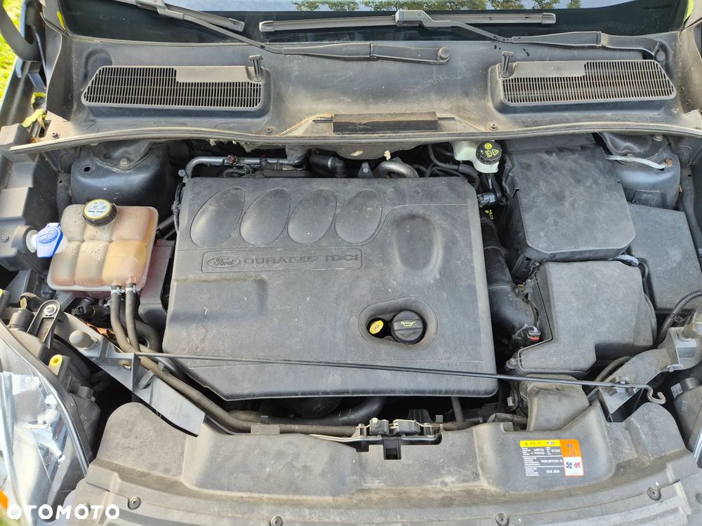 Ford Kuga - 18