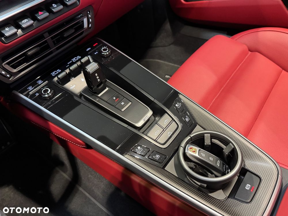 Porsche 911 Turbo S - 27