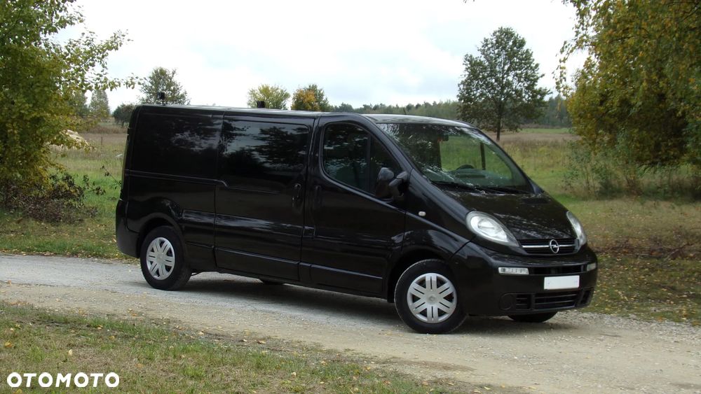 Opel VIVARO 1.9 101KM * LONG * KLIMA * BRYGADÓWKA 6 OSÓB * - 2