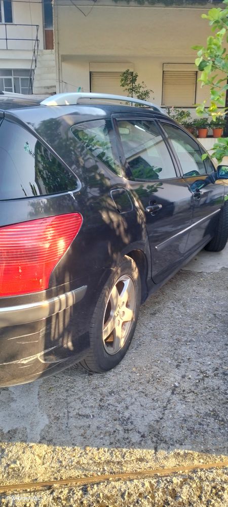 Peugeot 407 SW 1.6 HDi Executive - 5
