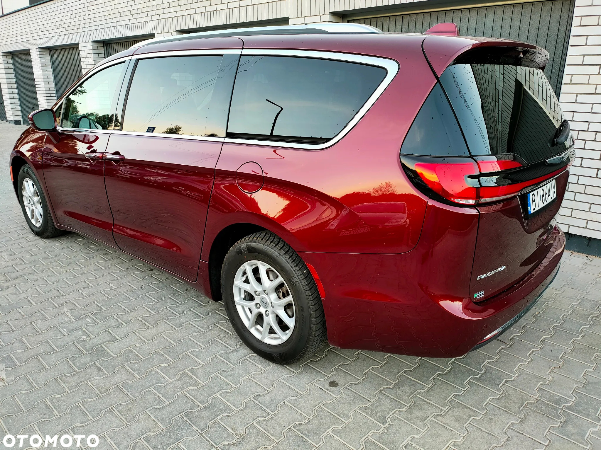 Chrysler Pacifica - 9