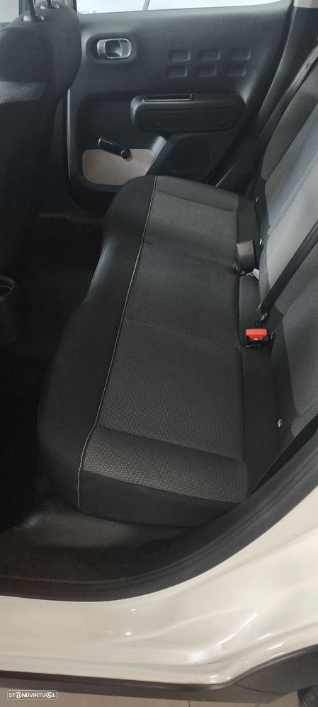 Citroën C3 1.2 PureTech Feel - 21