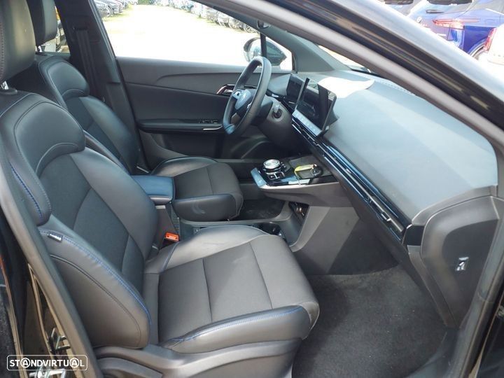 MG MG4 64 kWh Luxury - 4