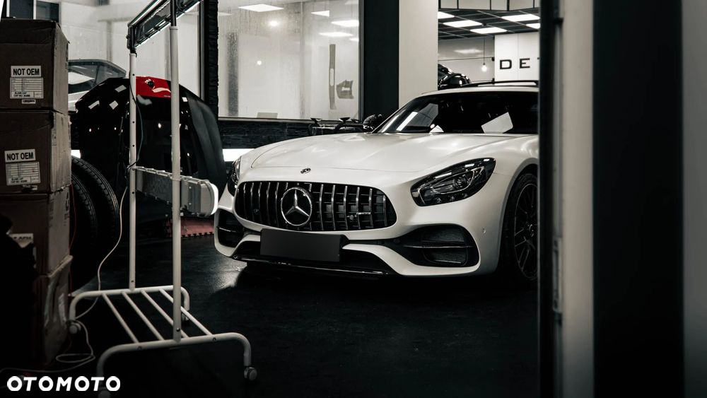 Mercedes-Benz AMG GT C - 11