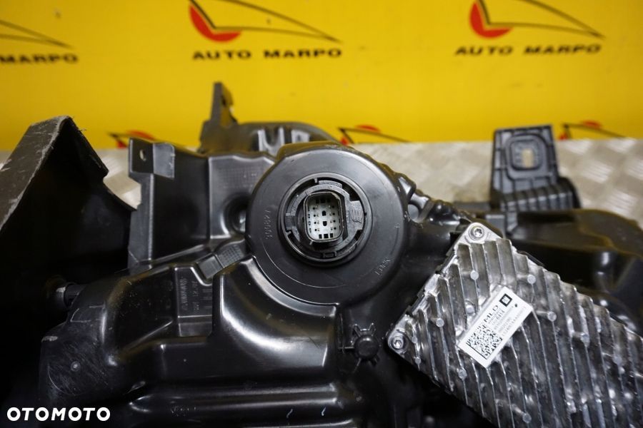 GMC ACADIA 2025 2026- REFLEKTOR LAMPA FULL LED LEWA USA - 10