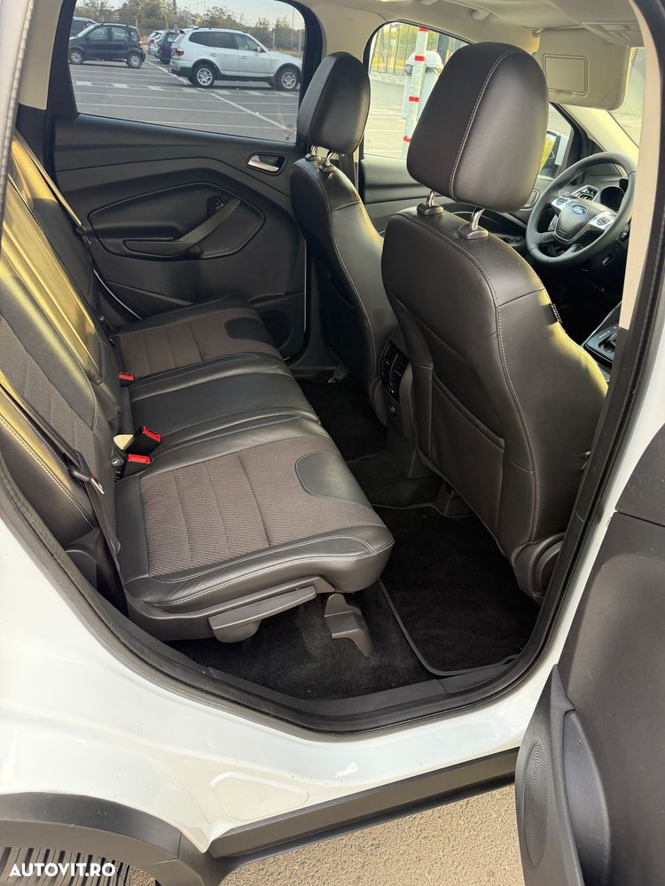 Ford Kuga 2.0 TDCi 4x4 Aut. Titanium - 8