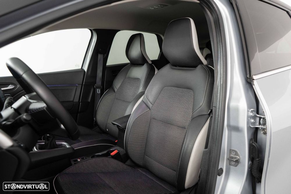 Renault Captur 1.0 TCe Techno - 10