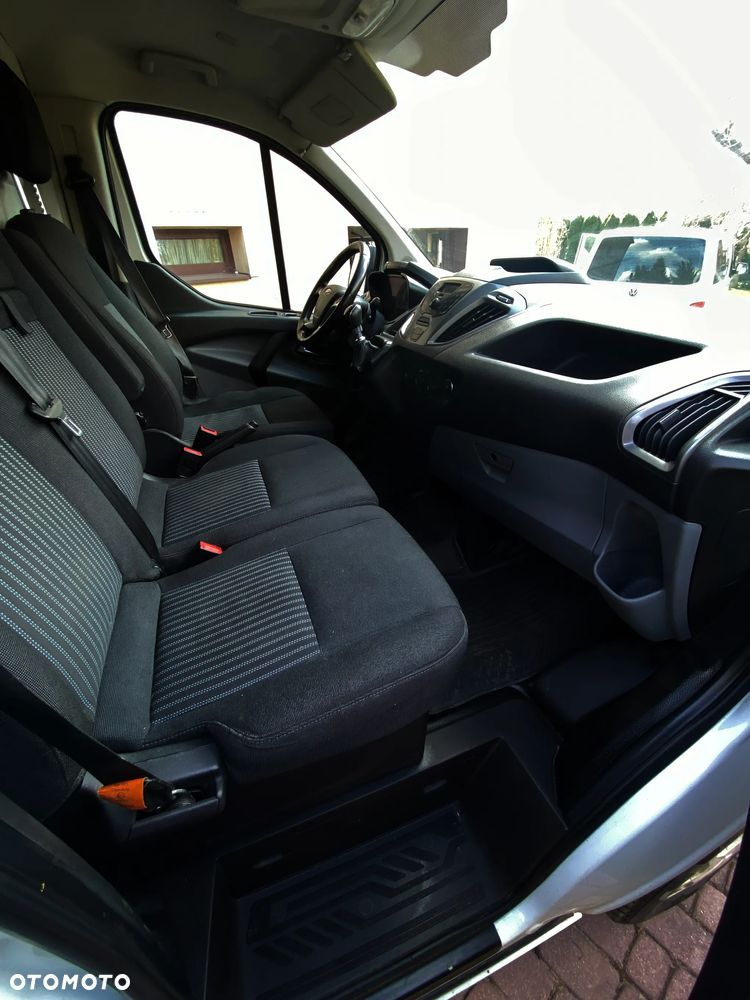 Ford Transit Custom - 13