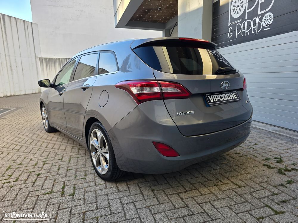 Hyundai i30 SW 1.6 CRDi Style J17 - 28