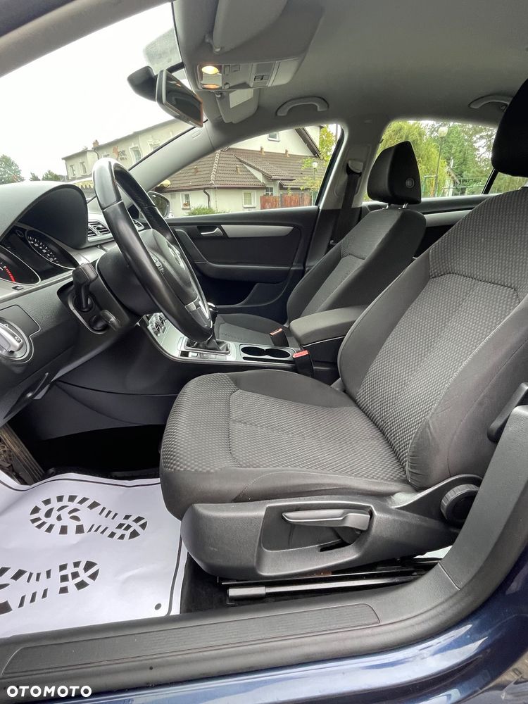 Volkswagen Passat Variant 1.6 TDI BlueMotion - 29
