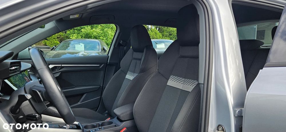 Audi A3 Sportback 35 TFSI S tronic - 21