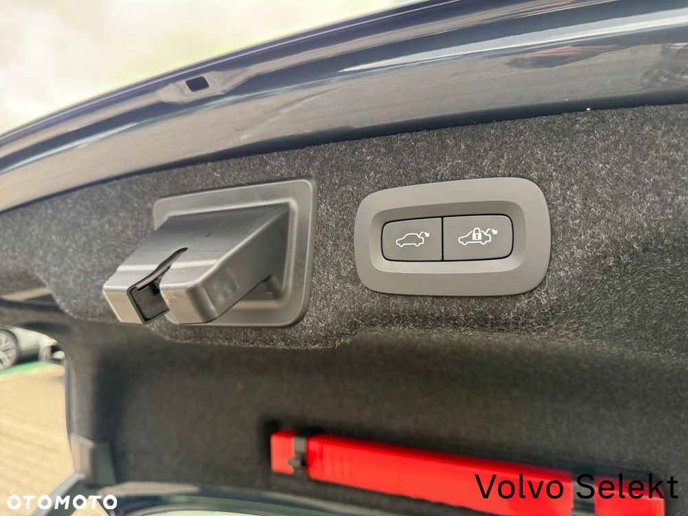Volvo S90 - 32