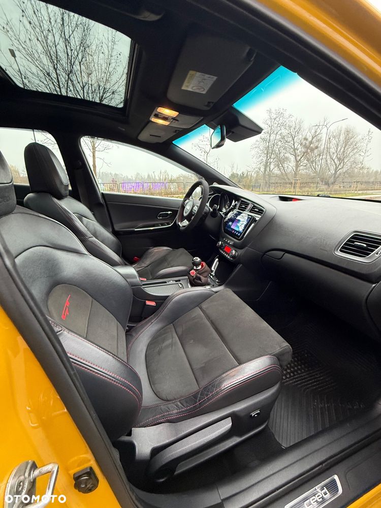 Kia Ceed 1.6 T-GDI GT-Track - 23