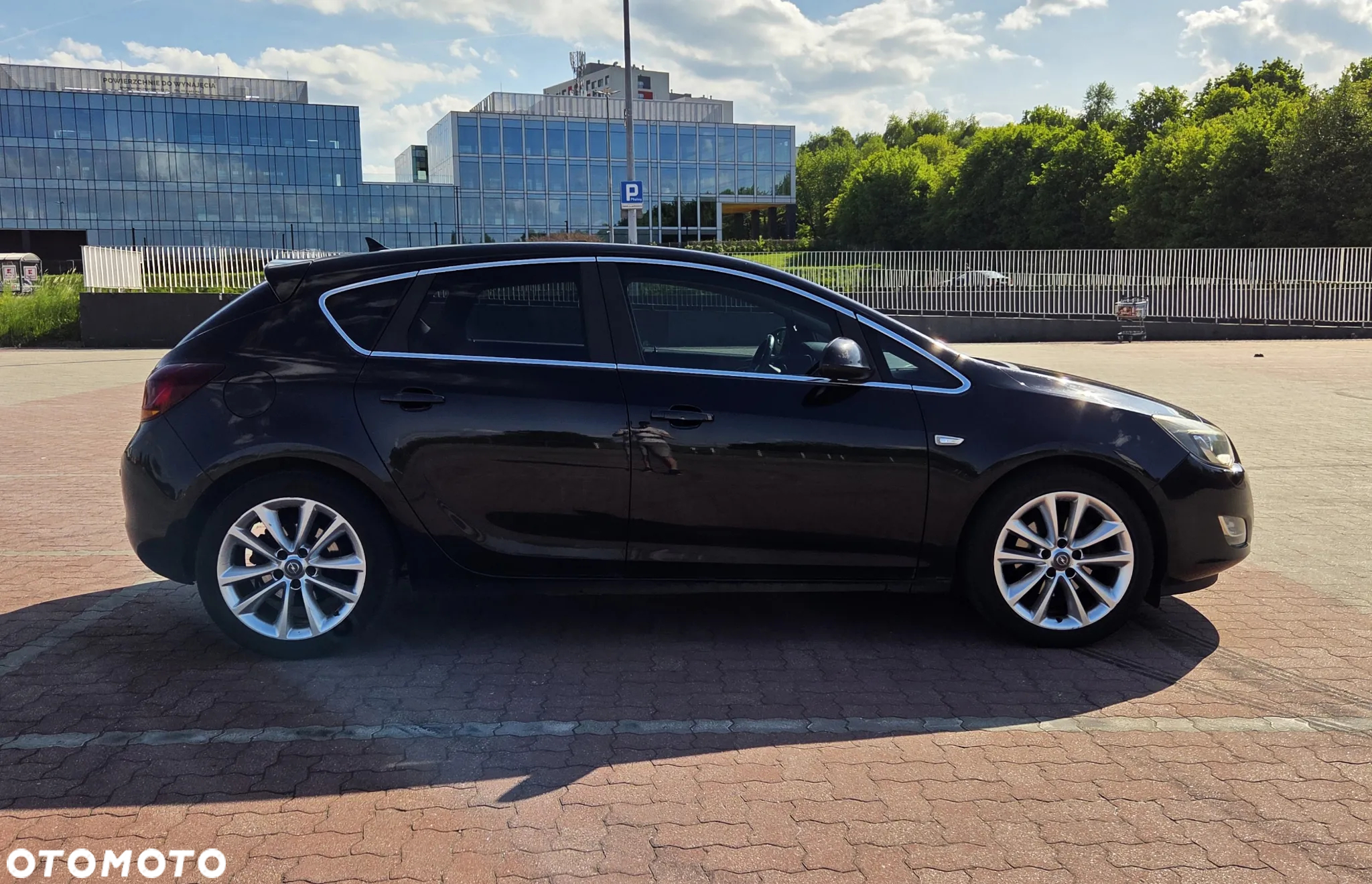 Opel Astra IV 2.0 CDTI Cosmo - 11