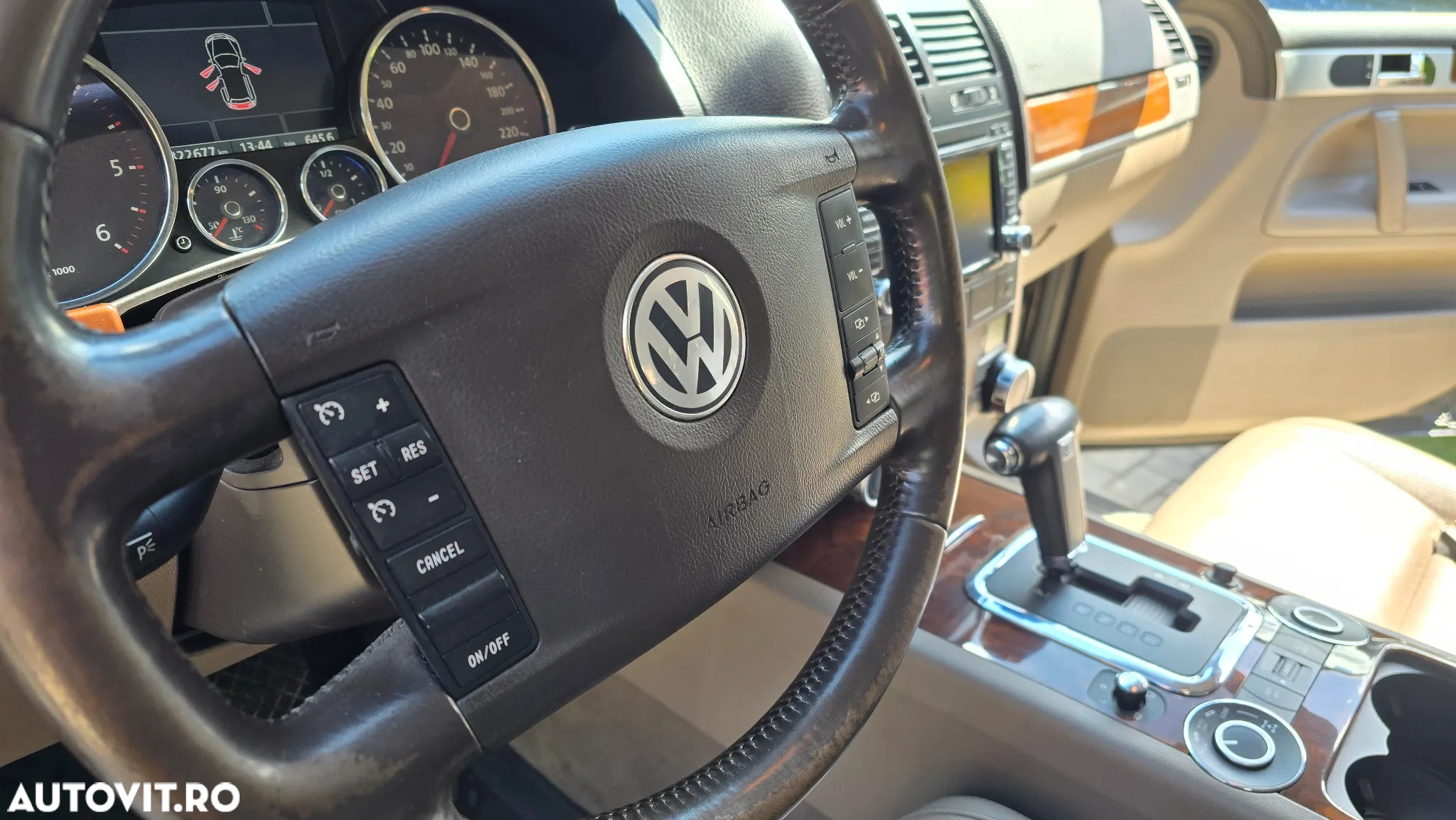 Volkswagen Touareg - 13