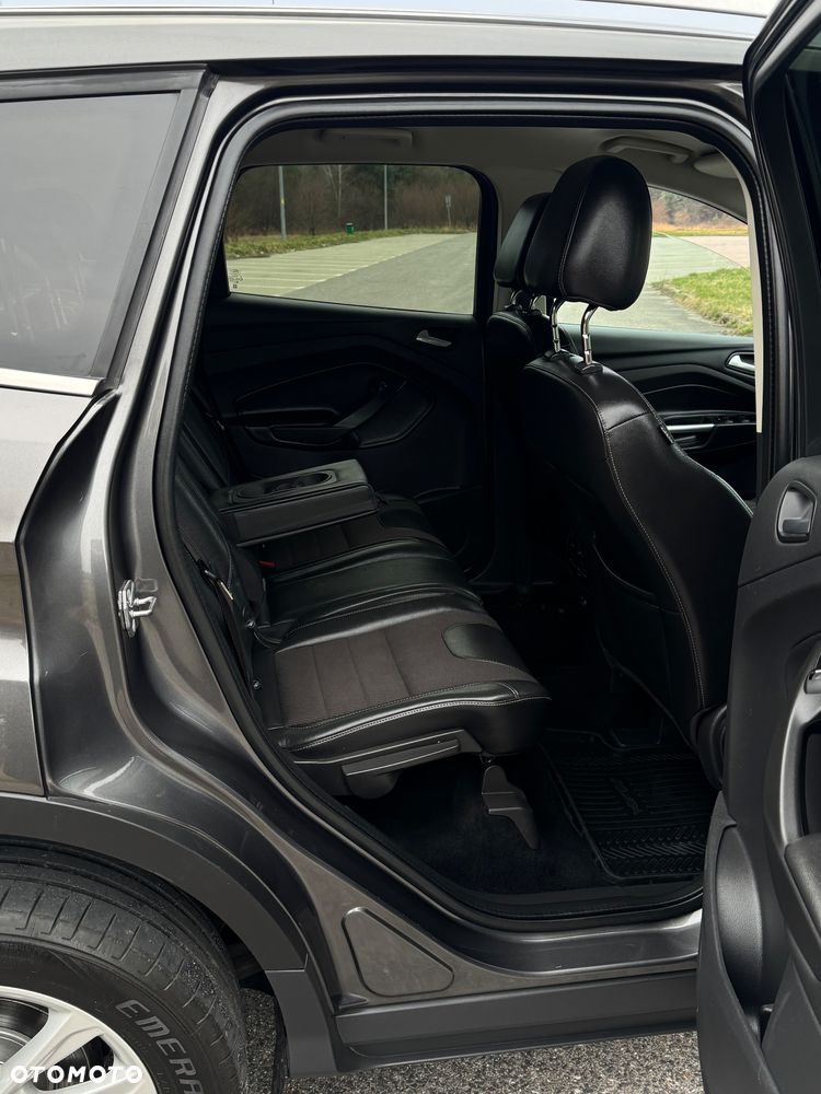 Ford Kuga 2.0 TDCi 4x4 Titanium - 35