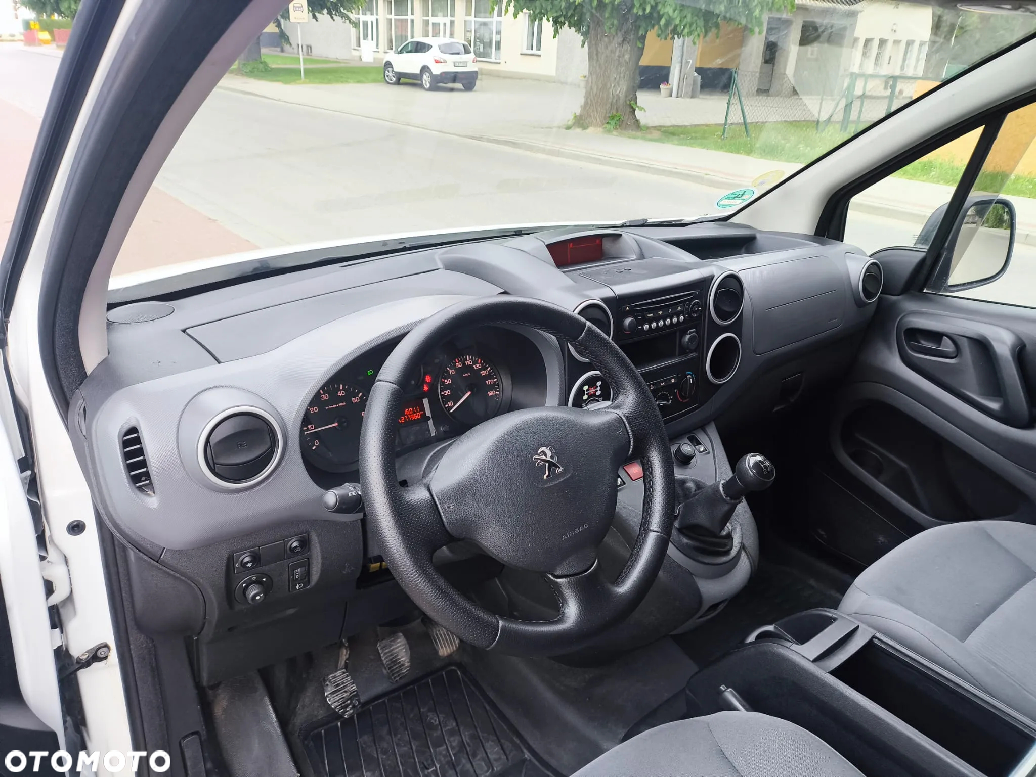 Peugeot PARTNER - 17