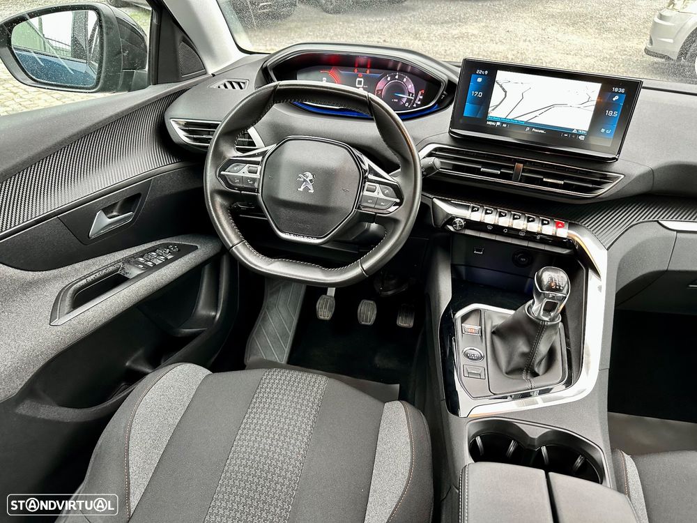 Peugeot 3008 PureTech 130 Stop & Start GPF Active - 31