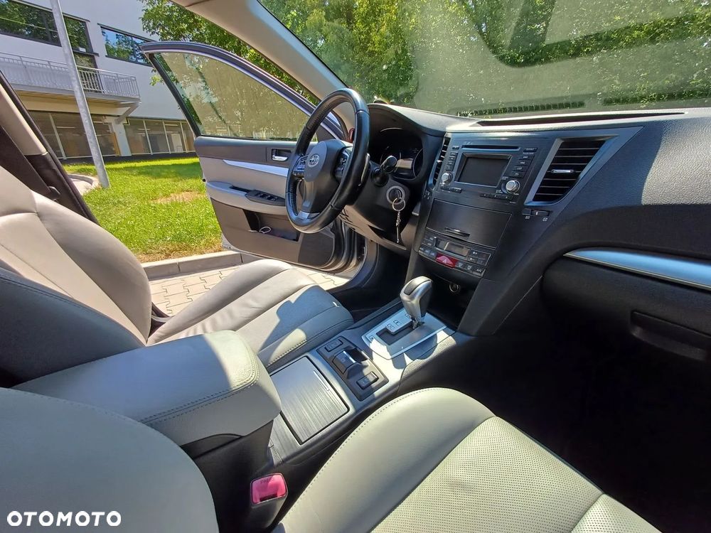 Subaru Outback Legacy 2.0 D Active AT - 10