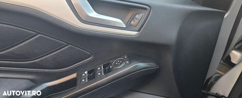 Ford Focus 1.5 EcoBlue Connected - 14