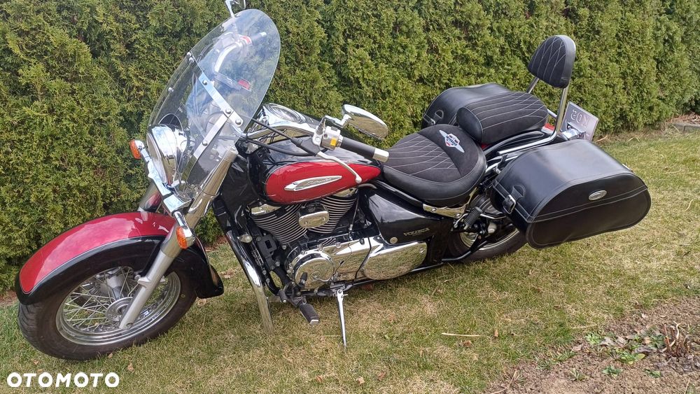 Suzuki Intruder - 2